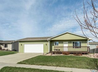 503 Kia Dr, Hartford, SD 57033
