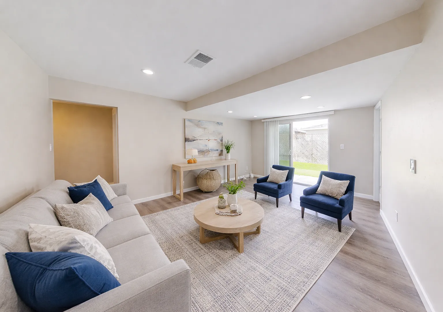 8BD/3BA, Great Yard and Patio! — Photo 1