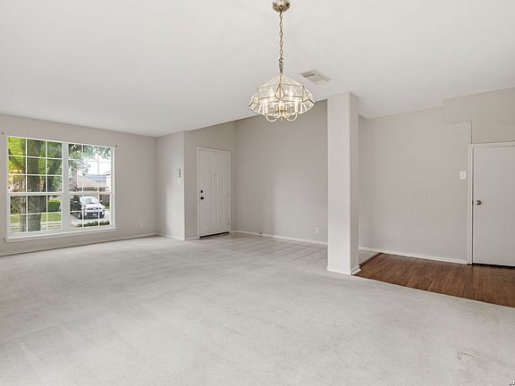 3rd image of 1020 GATE CREEK LN
