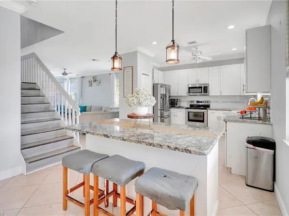 13020 Lake Meadow DR, FORT MYERS, FL 33913