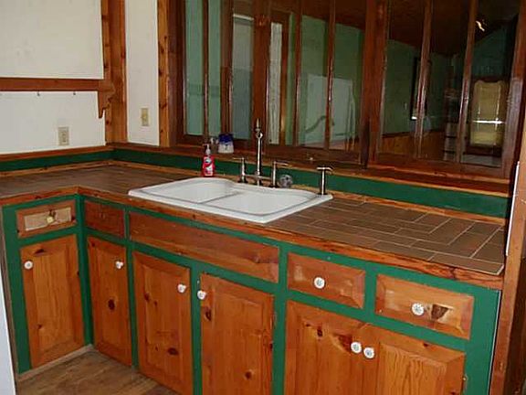 5th image of 103 Lehman Ln