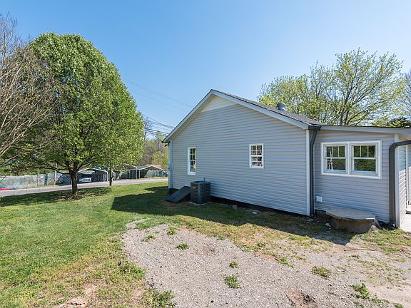 5th image of 150 Kagley Dr