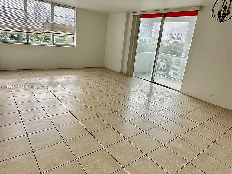 3301 NE 5th Ave #618 — Photo 4