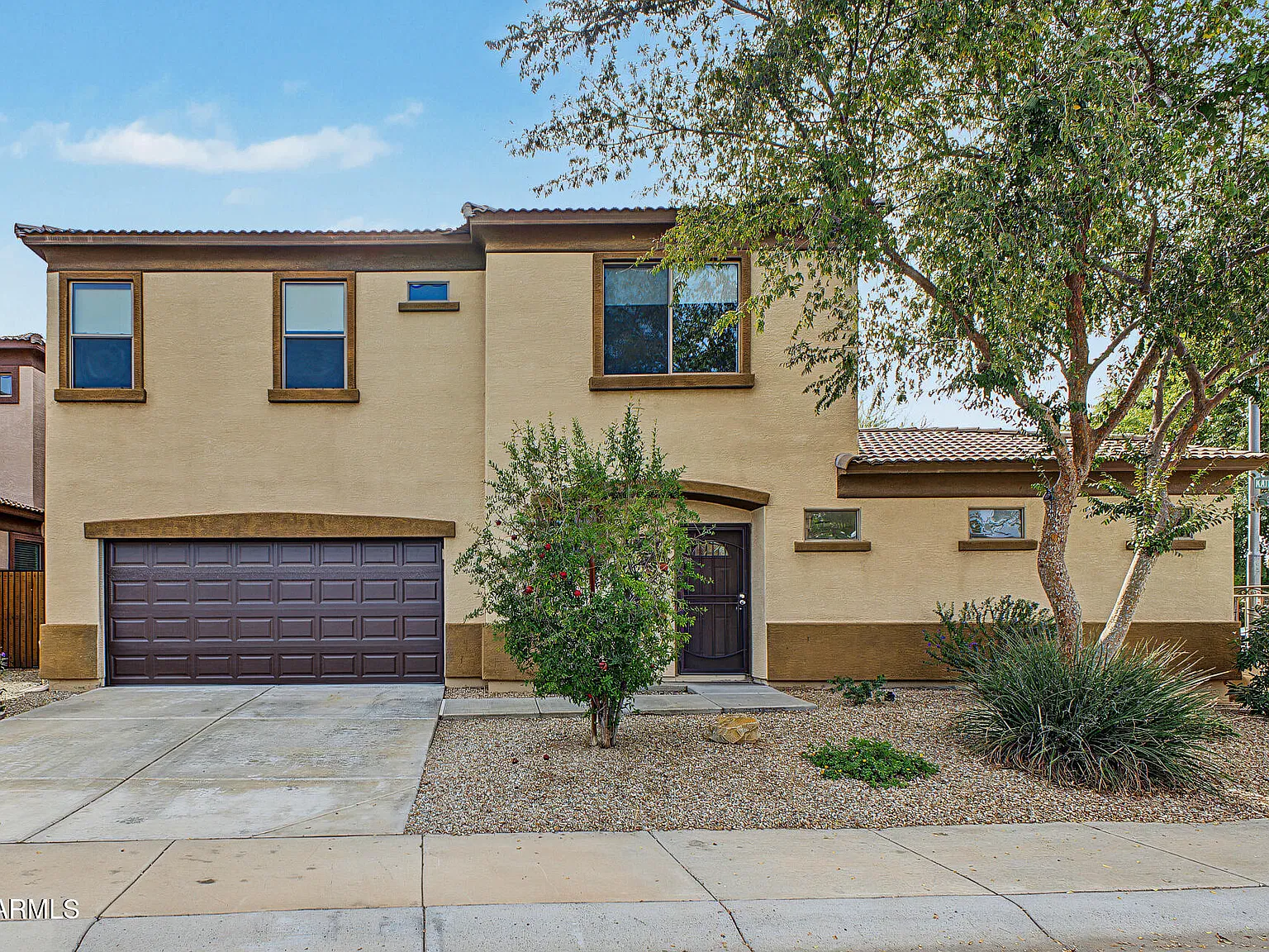 3 bed, 2.5 bath, 1522 sqft, $2,200 — Photo 1