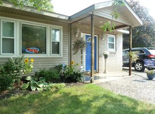 2785 S Berkey Southern Rd, Swanton, OH 43558