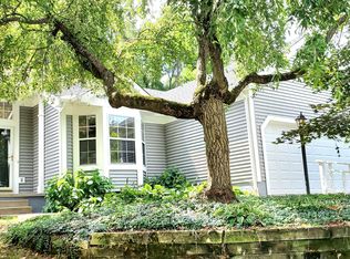 3529 Frenchpark Dr, Columbus, OH 43231