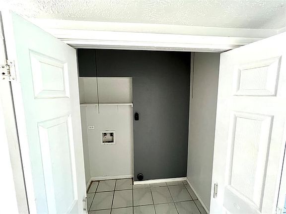 4th image of 13517 Castilian Dr
