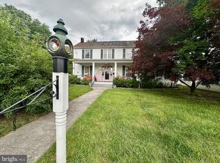 210 W Main St, Berryville, VA