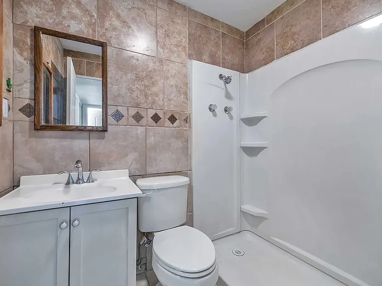 732 W Southgate Ave #2 — Photo 7