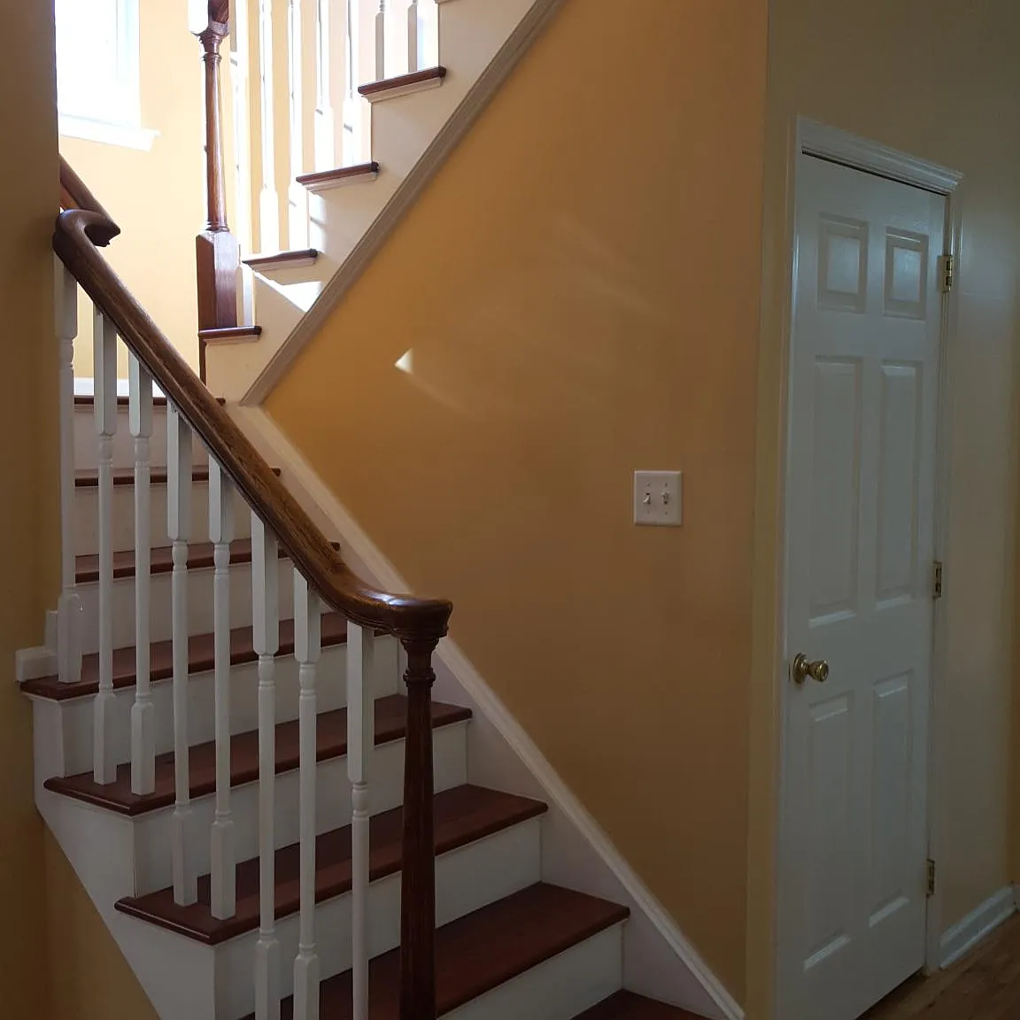 80 Tennyson Rd — Photo 2