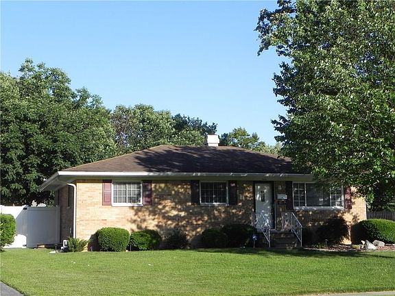 3rd image of 5811 Schoolwood Dr