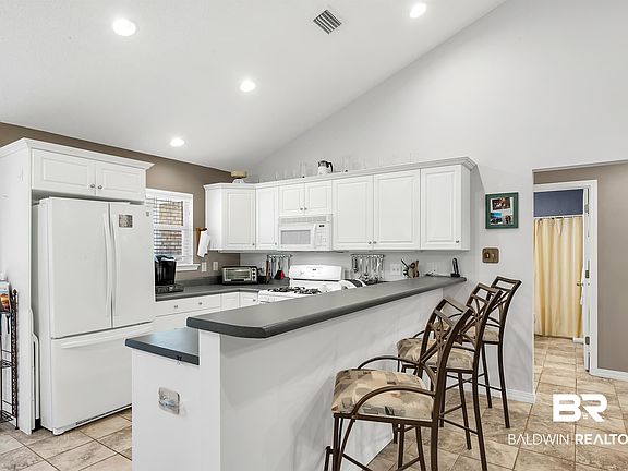 4th image of 9908 Clarke Ridge Rd