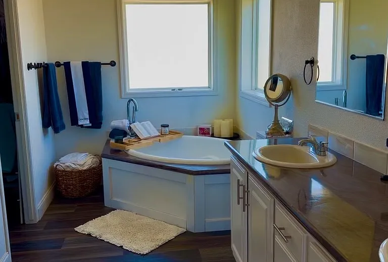 245 Fremont Ln — Photo 2