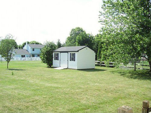 3rd image of 67 Ashberry Ln