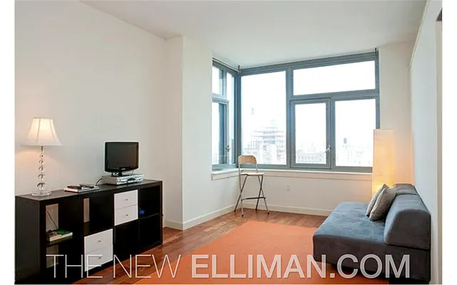 Rented by Douglas Elliman | media 27