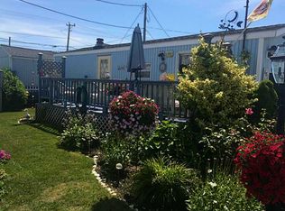 689 Succotash Rd #B, South Kingstown, RI 02879