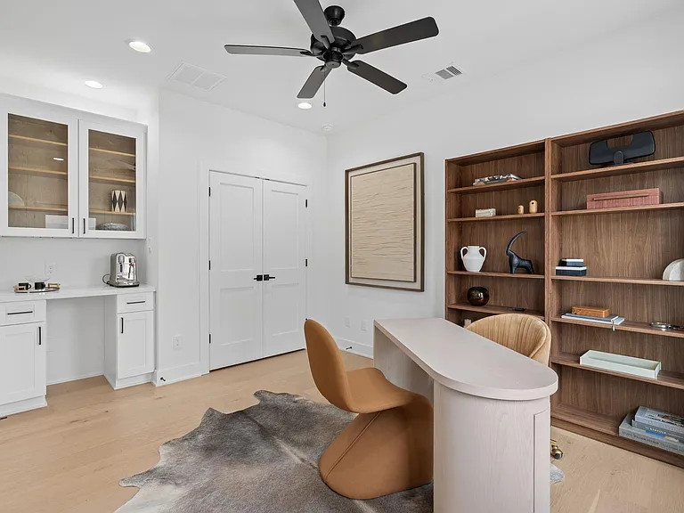 8707 Ojeman Villas Dr — Photo 10