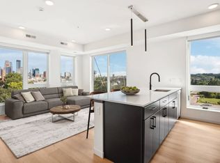 Miro, Minneapolis, MN 55405