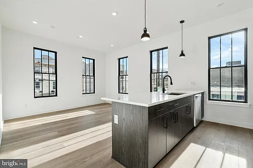 1700 Frankford Ave Photo 1
