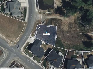 4 Gibbs Ln, Longview, WA 98632