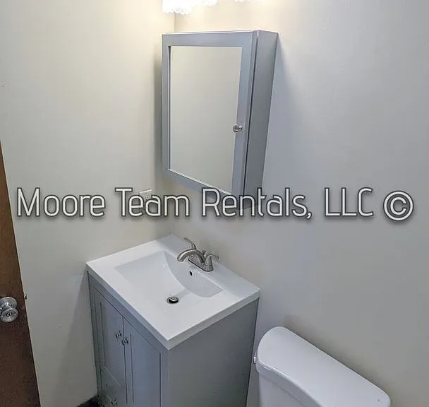 103-109 Paradise Ave — Photo 10