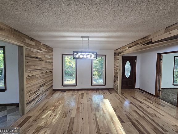 4th image of 119 Bagley Rd
