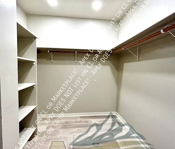 801 E Ionia Dr — Photo 22