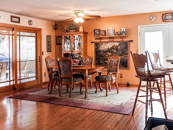 3rd image of 28870 Bougainvilla Way