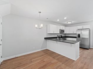 2299 Raleigh Ct, Clarksville, TN 37043