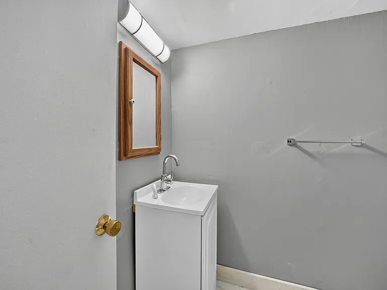 4401 Hipp St — Photo 11