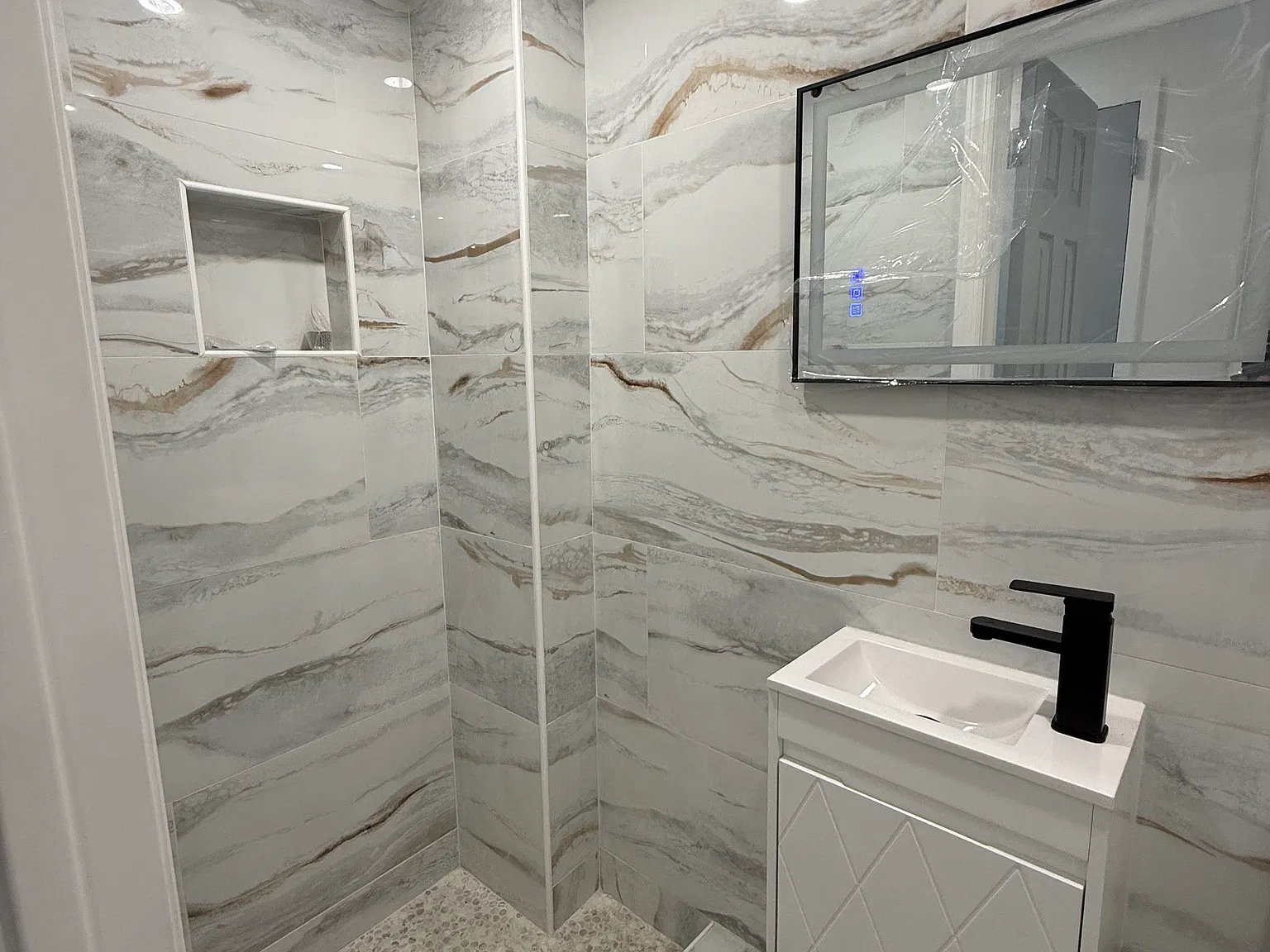 2 bed, $2,200 — Photo 4