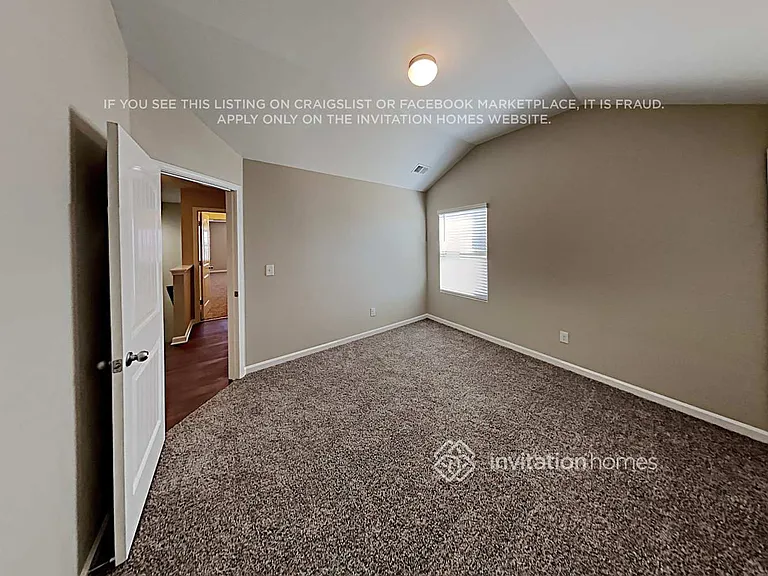 1916 Stanton Way — Photo 8