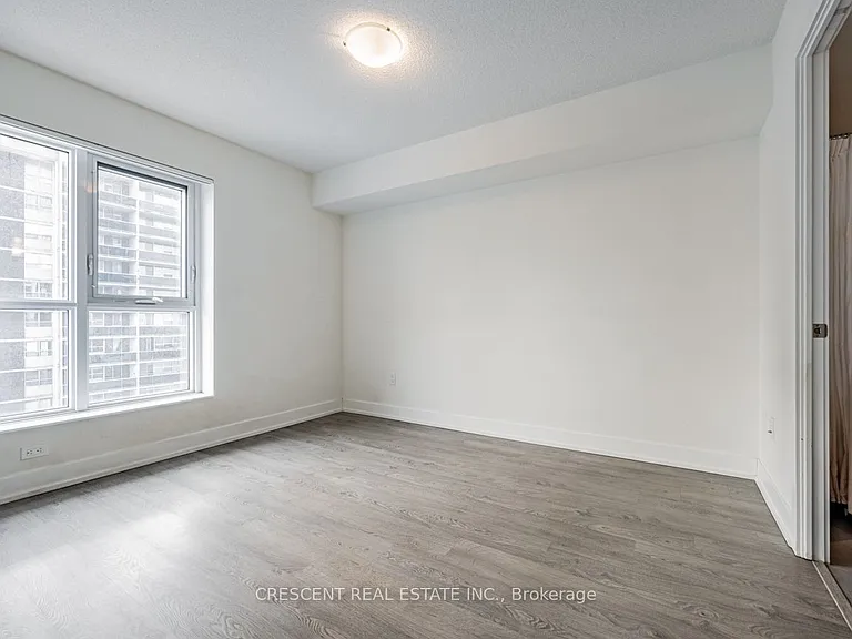 9 Mabelle Ave #2423 — Photo 14