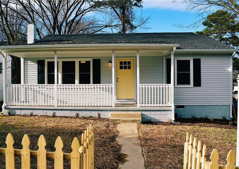 1st image of 218 N Elm Ave