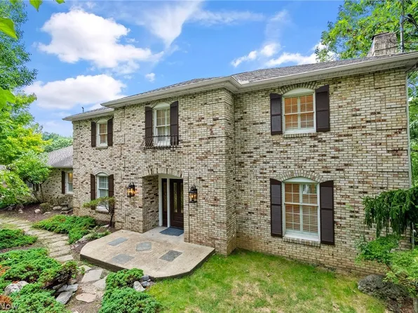 110 Oakwood Pl, Parkersburg, WV 26104
