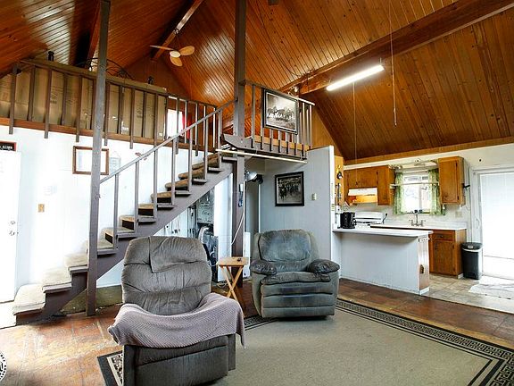 2nd image of 21770 Crystal Falls Dr