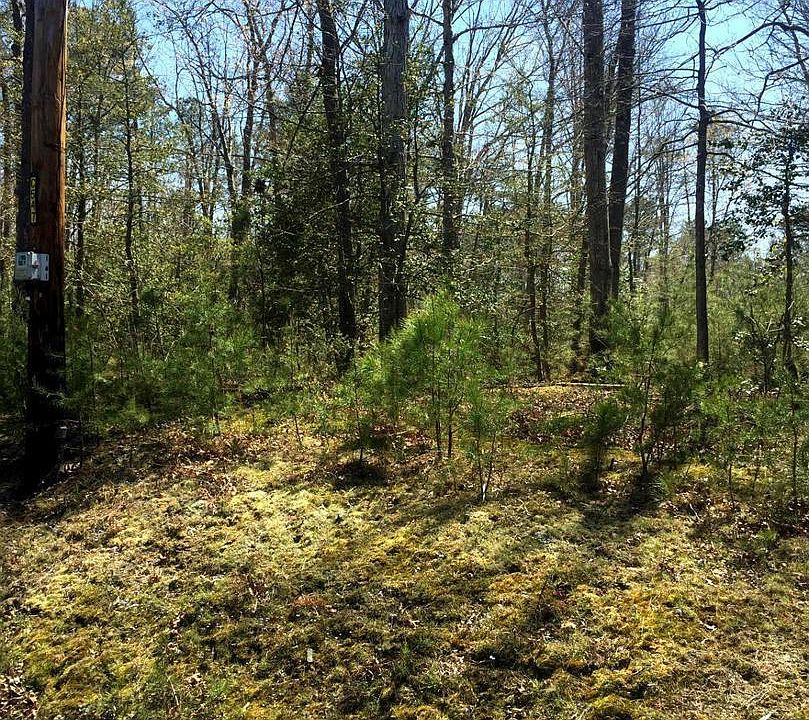 2nd image of 22569 Point Lookout Rd