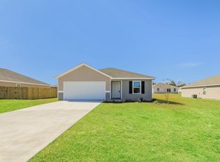 71 Langston Ln, Defuniak Springs, FL 32433