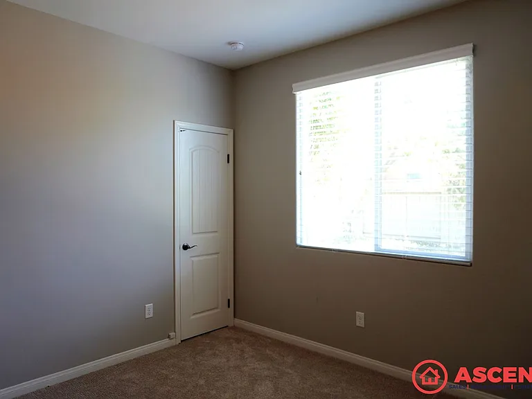 8409 Alonso Ct — Photo 7
