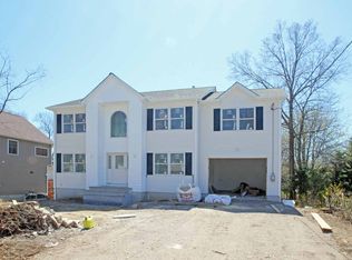 8 Bogota Rd, Parsippany, NJ 07054