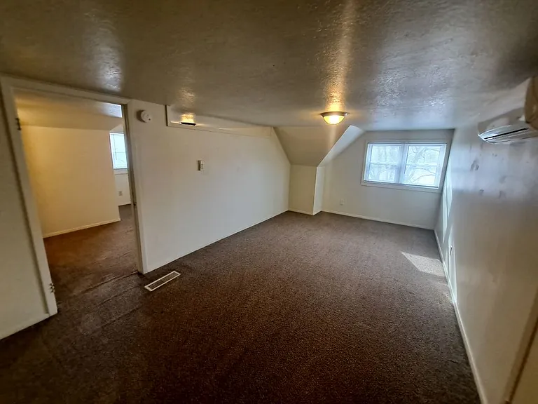 1112 Gaines St — Photo 17