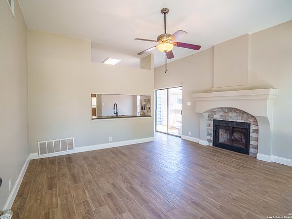 5th image of 4217 SUNRISE CREEK DR