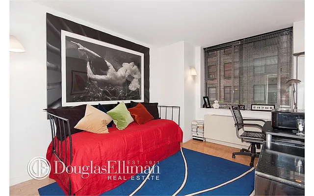 Sold by Douglas Elliman | media 17