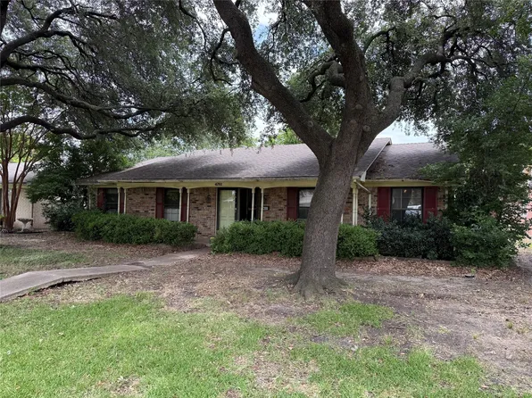 4761 Preston Trail Dr, Mesquite, TX 75150