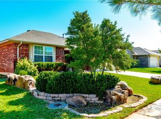 221 Tecumseh Mdws, Norman, OK 73069
