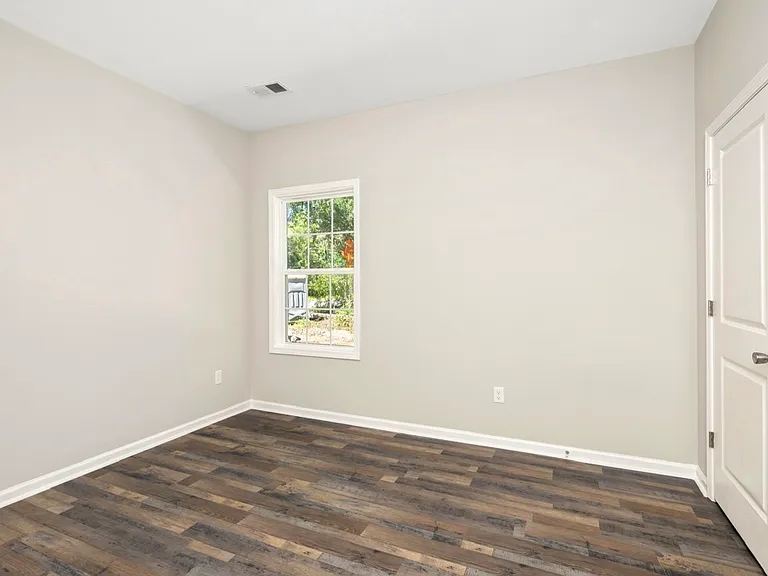 14 Pine St #14 — Photo 7