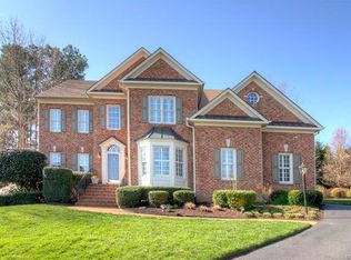 4720 Regal Oaks Rd, Glen Allen, VA 23059