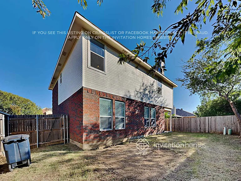 713 Mistymoor Ln — Photo 18