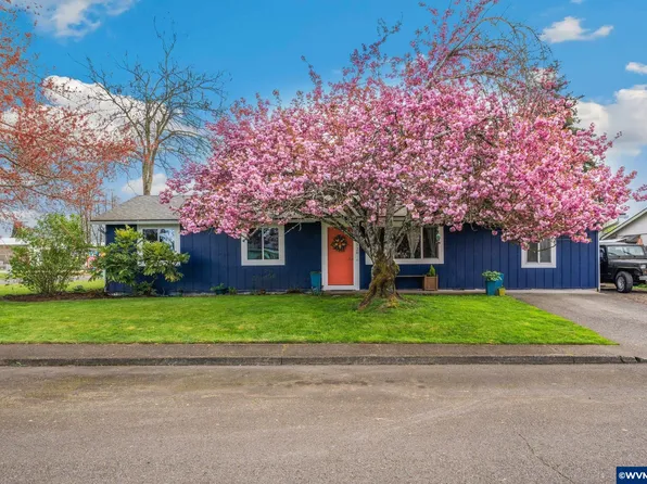 520 Maple St, Aumsville, OR 97325