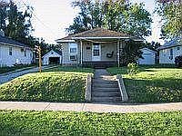 3rd image of 1006 W Michigan St